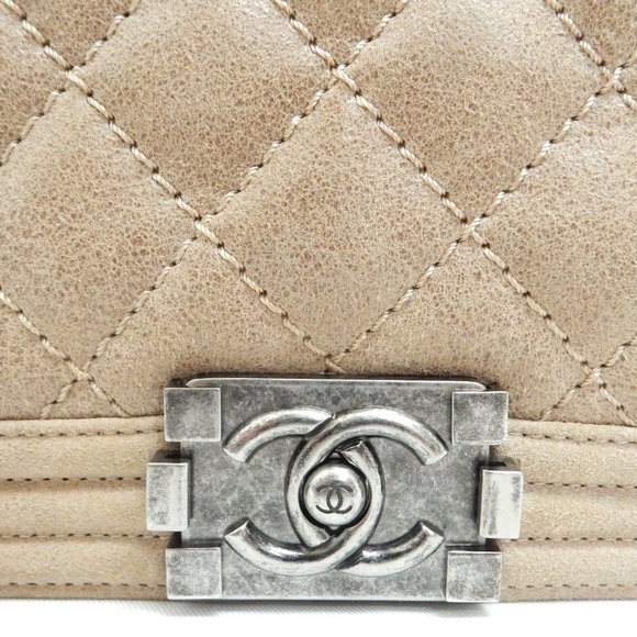 Chanel Suede Leather - Picture 5 of 14
